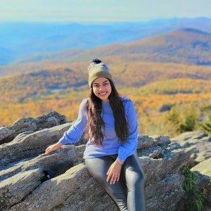 Meet your Posher, Sinthia